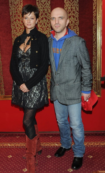 Сейчас Виктория выступает в дуэте с Владимиром Курто