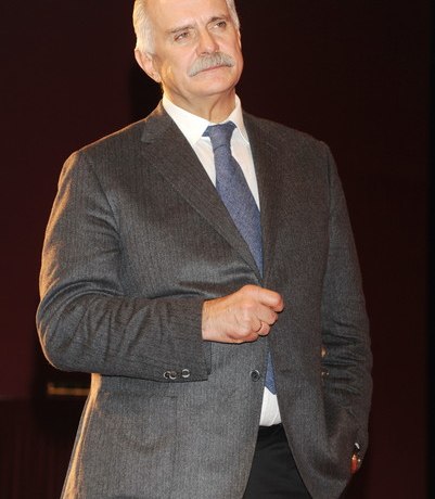 Михалков: &laquo;Лепс выступает в госпитале, а Галкин на велосипеде анонсирует свое турне в Израиле&raquo;