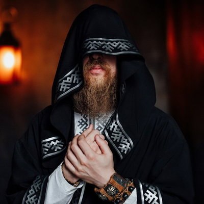 Нейромонах Феофан созывает вече для плясок по заявкам Нейромонах Феофан созывает вече для плясок по заявкам