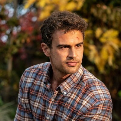 Тео Джеймс и Винни Джонс сыграют в сериале &laquo;Джентльмены&raquo; Гая Ричи