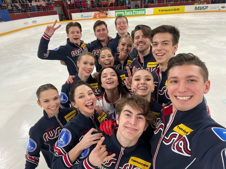 На Кубке Первого канала спортсменка выглядела жизнерадостной и полной сил