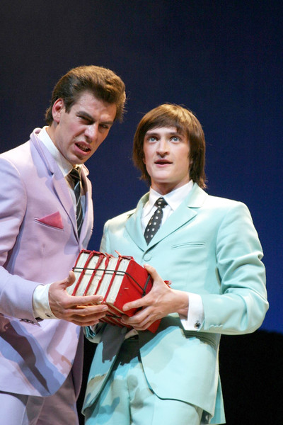 В спектакле «Примадонны» Чурсину пришлось переодеваться в женщину