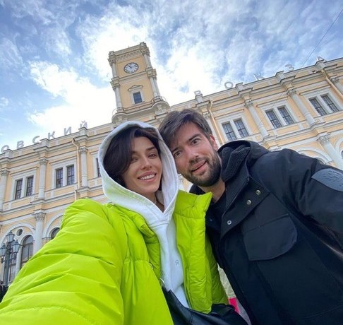 Звезды &laquo;Орла и Решки&raquo; Алина Астровская и Антон Лаврентьев стали родителями