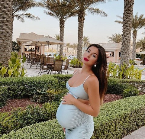 Нюша: &laquo;Иногда трудно быть мамой, но оно того стоит&raquo;