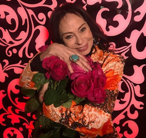 &laquo;Тяжело, когда кашляешь. Все черное выходит&raquo;: Марина Хлебникова раскрыла правду о своем состоянии