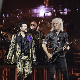 Элтон Джон, Дайна Росс и Queen поздравят Елизавету Вторую с юбилеем