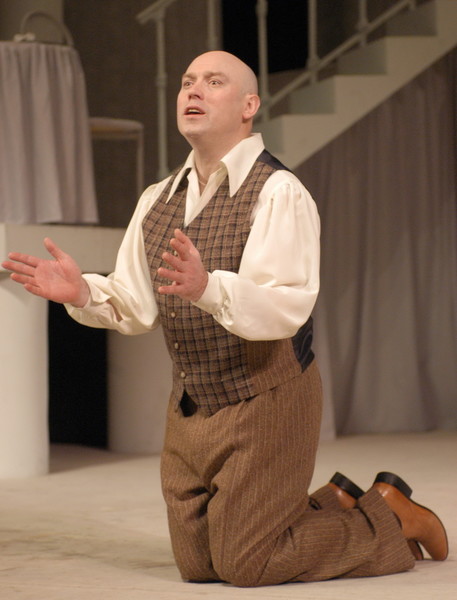 Виктор Сухоруков воплотил на сцене театра и в кино более 100 запоминающихся ролей