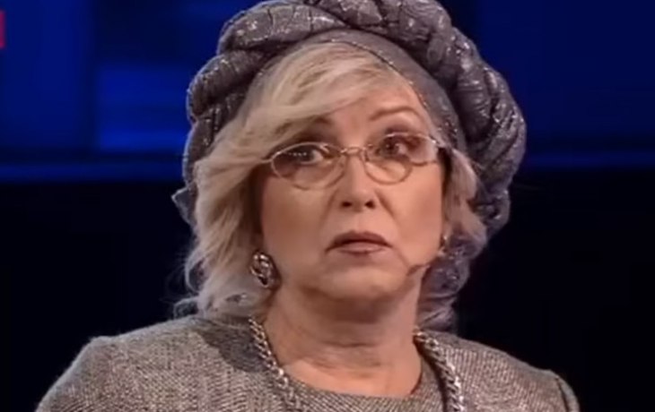 Врач, риелтор и гадалка сговорились, чтобы выманить у пенсионерки 200 миллионов