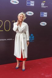 Растет замена. Елена Николаева взяла на съемки сына от Игоря Вдовина