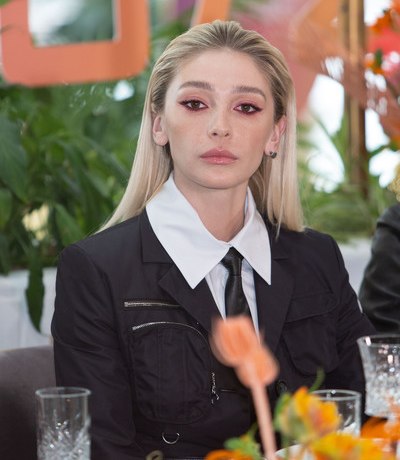 Конфликт исчерпан? Настя Ивлеева обняла унизившую ее Регину Тодоренко