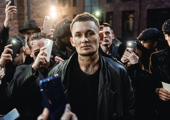 Первое интервью Моргенштерна после бегства из России: о скидках депутатам, развращении молодежи и пр