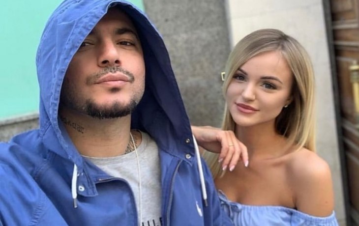 Недавно родившая жена Птахи подала на развод из-за его измен