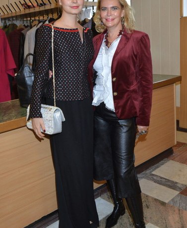 Дочь Алены Яковлевой рассказала, как относится к прошлым бракам мужа