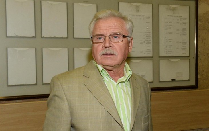 Никоненко: «Татьяна Васильева – грязная базарная баба, до денег жадная. Обмануть может кого угодно!» Никоненко: «Татьяна Васильева – грязная базарная баба, до денег жадная. Обмануть может кого угодно!»
