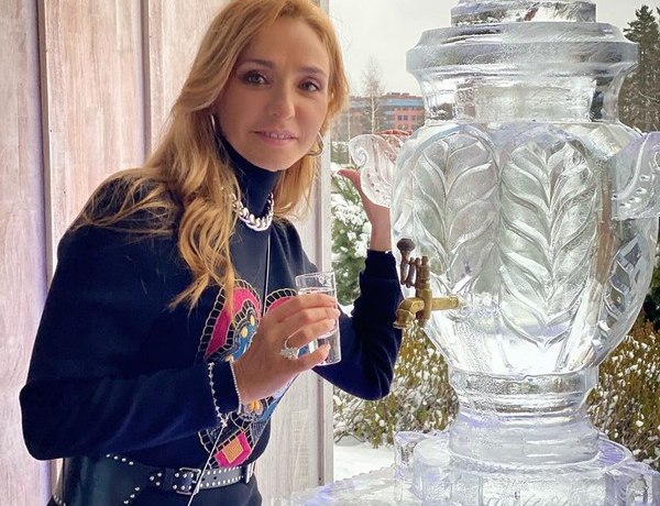 Навка резко ответила французской фигуристке Пападакис, опустившей российских спортсменов