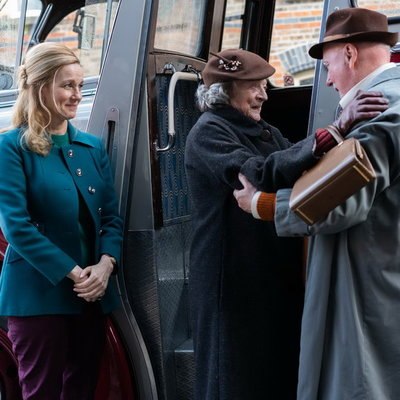 Мэгги Смит, Кэти Бейтс и Лора Линн отправляются в паломничество