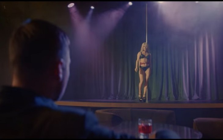 Сергей Лазарев влюбился в стриптизершу с роскошным телом в новом клипе