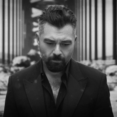 Алексей Чумаков превратил клип на песню «Встретимся во снах» в аудиовизуальную исповедь Алексей Чумаков превратил клип на песню «Встретимся во снах» в аудиовизуальную исповедь