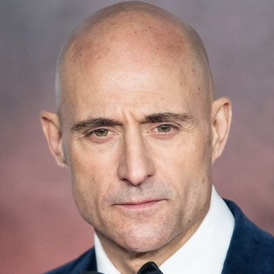 Паула Бер и Марк Стронг снимутся в фильме о конце Веймарской республики