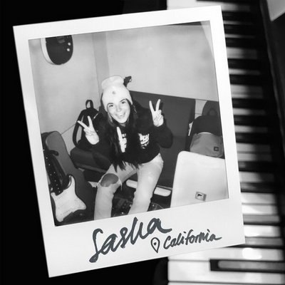 Рецензия: Саша Спилберг - &laquo;Acoustic in California&raquo;