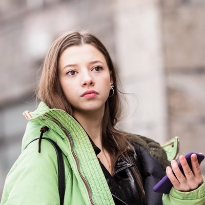 Елизавета Ищенко и Полина Гухман устраивают друг другу подставы в трейлере нового сезона &laquo;Сама дура&raquo;