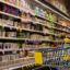 Рубль укрепляется, а цены на товары и продукты питания не падают. Что происходит?