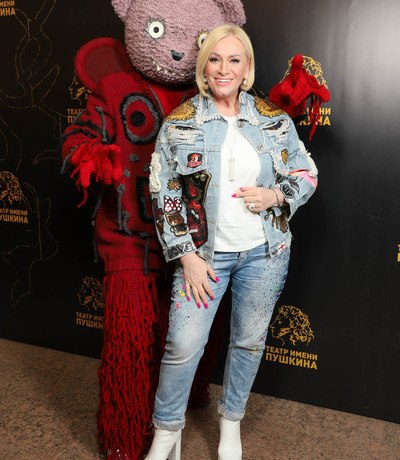 Гулькина в стразах, а Лисовец с маникюром. Премьера &laquo;Слуга двух господ. Russian edition&raquo;