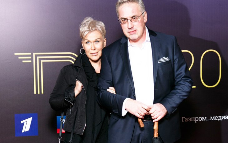 &laquo;Буду помнить ее такой &ndash; летящей и радостной&raquo;: как живет Андрей Норкин после самоубийства жены