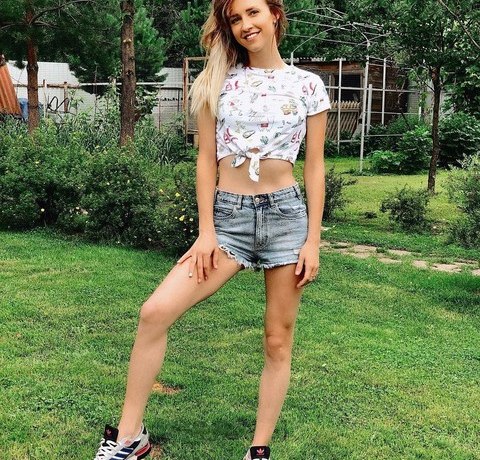 Экс-солистка &laquo;Ранеток&raquo; Лена Третьякова стала мамой