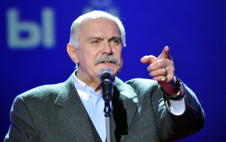 Михалков &ndash; Макаревичу: &laquo;Люди, которые вышли на &laquo;Бессмертный полк&raquo;, это вы их считаете мудачьем?&raquo;