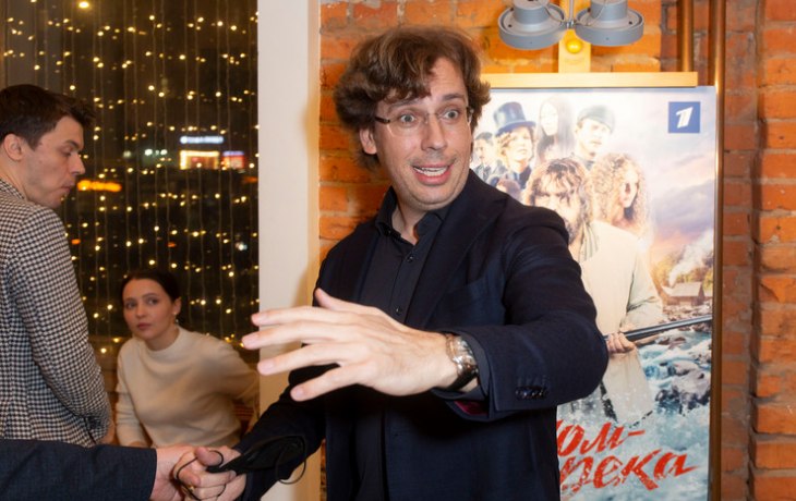 Максим Галкин лается с подписчиками: &laquo;Что значит &ndash; Аллочку верните? Она что &ndash; шифоньер?!&raquo;