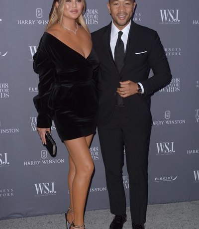 Модель Крисси Тайген снова беременна после потери сына во время родов