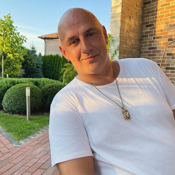 Супруга Потапа опубликовала его прошлогоднее фото