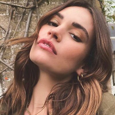 Лили Джеймс и музыкант Queens Of The Stone Age расстались