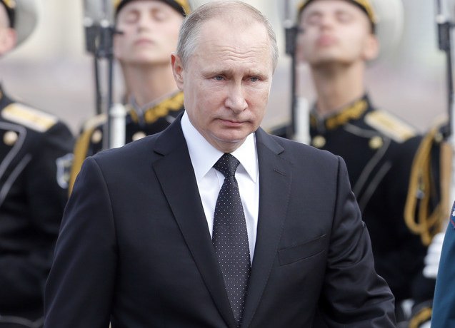 Путин о введении военного положения в стране: &laquo;У нас такой ситуации нет и, надеюсь, не будет&raquo;