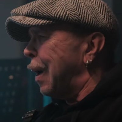 Гарик Сукачев показал фильм о съемках «Я остаюсь» Гарик Сукачев показал фильм о съемках «Я остаюсь»