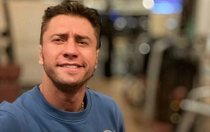 &laquo;Я очень счастлив&raquo;: Павел Прилучный поделился отпускным фото с молоденькой актрисой