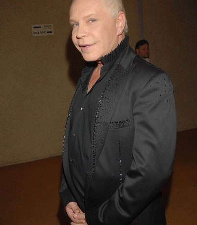 Директор Бориса Моисеева прокомментировал исчезновение певца: &laquo;Алла Борисовна общается с ним&raquo;