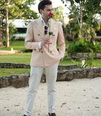 Из хлюпика в секси мачо! Трансформация звезды шоу &laquo;Холостяк&raquo; Димаша Адилета