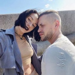 Катя IOWA стала мамой