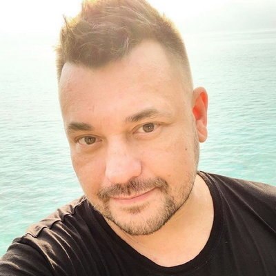 Сергей Жуков отложил петербургский концерт «Руки вверх» из-за футбола Сергей Жуков отложил петербургский концерт «Руки вверх» из-за футбола