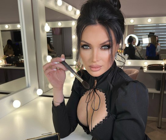 Феофилактова: &laquo;Романец &ndash; никому не нужная пьющая женщина. Ей рога ставят, а она все обо мне&raquo;