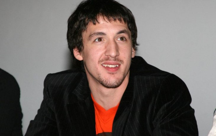 Артур Смольянинов: &laquo;Время такое &ndash; нужно добродетели вывешивать на флаг, доказывая, что ты не осел&raquo;