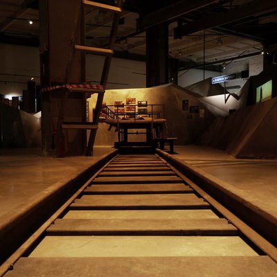 Выставку, посвященную Алексею Балабанову, продлили еще на один месяц