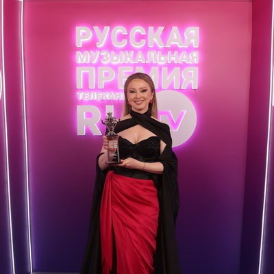 Anna Asti получила четыре самовара RU.TV