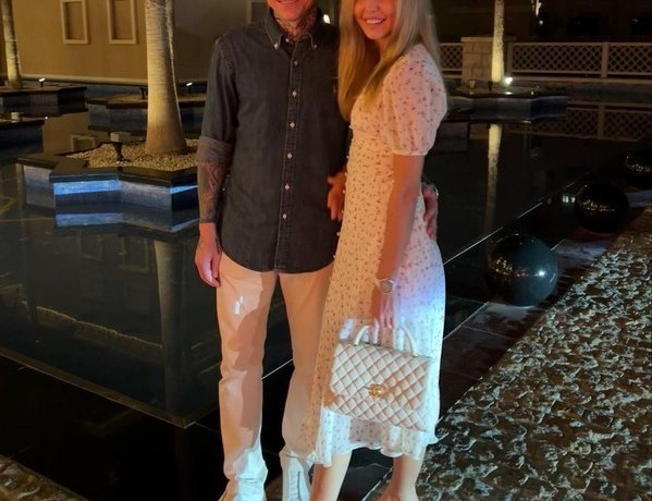 Жена Павла Мамаева хвастается ремонтом жилья, половина которого принадлежит Алане