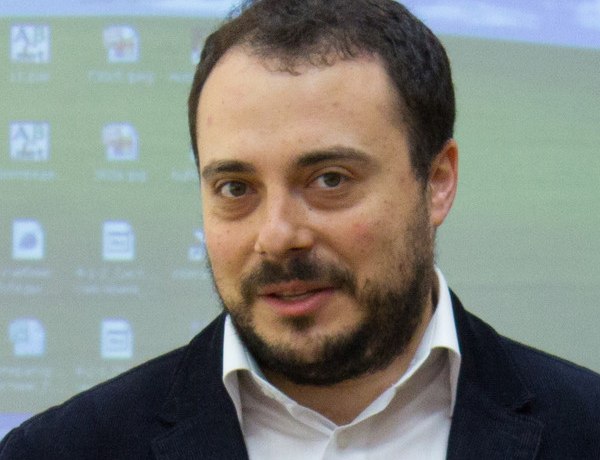 Бывшего главреда &laquo;Кто хочет стать миллионером?&raquo; Илью Бера проверяет полиция из-за фейков об армии Ро