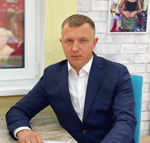 Яббаров – мужу Алены Рапунцель: «Я пиарюсь на том, что ты лежишь с мужиками в кровати и дрочишь?» Яббаров – мужу Алены Рапунцель: «Я пиарюсь на том, что ты лежишь с мужиками в кровати и дрочишь?»