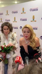 Эротичная Успенская вывела в свет дочь, Слава похудела, Лепс похорошел. Звезды на &laquo;Шансоне года&raquo;