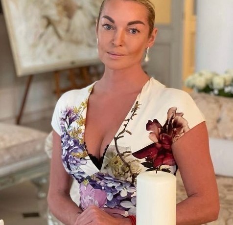 Анастасия Волочкова: &laquo;Я написала Алле Борисовне самые добрые слова, чтобы она и Максим держались&raquo;